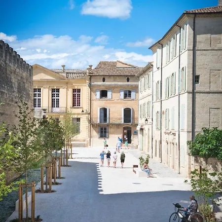 La Du Duche * Uzes